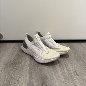 Nike White and Gray Flyknit Sneakers